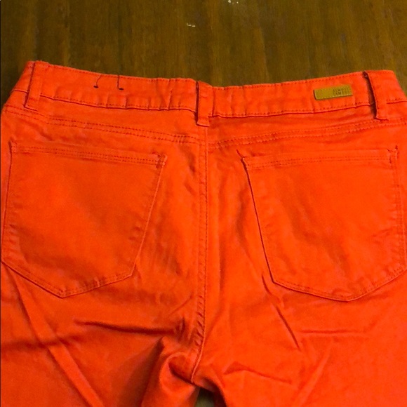 Almost Famous Mid Rise Skinny - Picture 4 of 4